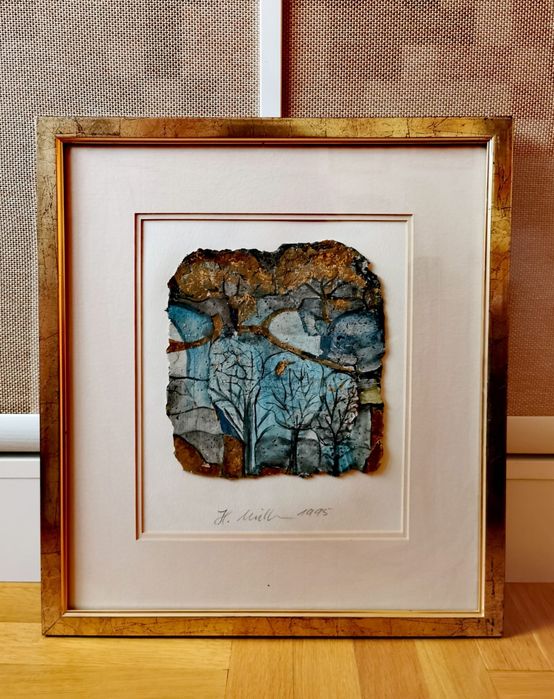 Антикварна картина на жена в бална синя рокля с ветрило в рамка стъкло