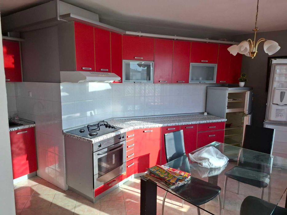 Дава се под наем Тристаен апартамент в Поморие - 69 кв.м за 382.5 € - Снимка #1