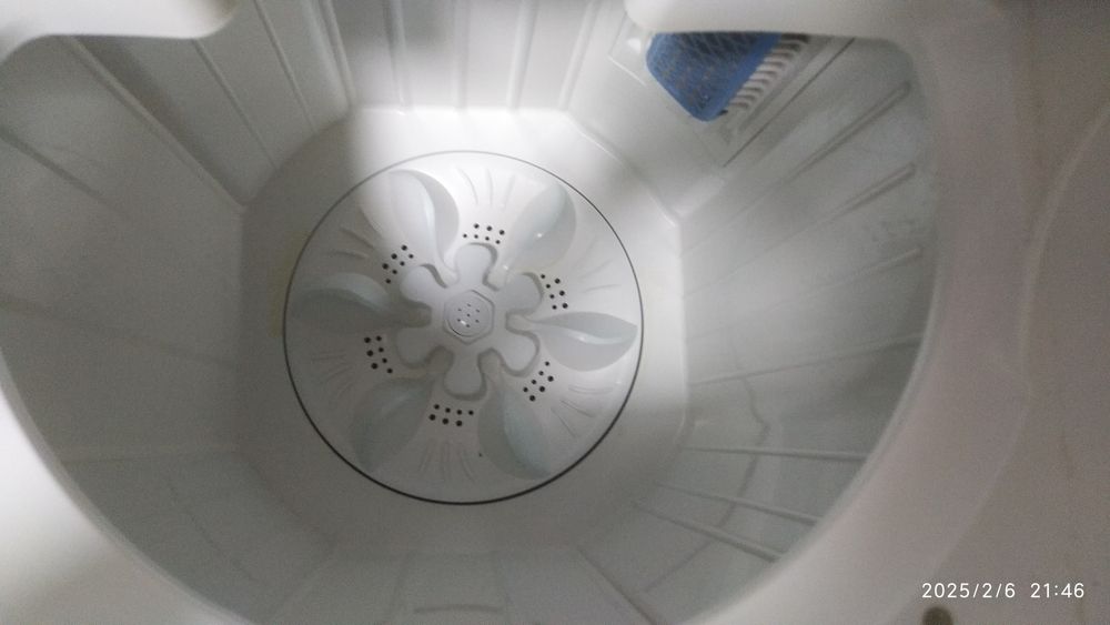 Пол автомат 9 кг лик  машина сотилади.