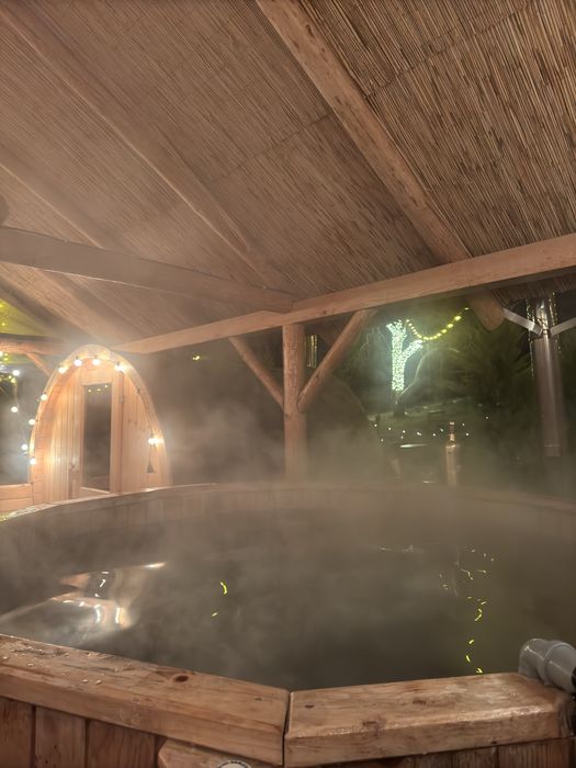 (Liber de Craciun) Loc pentru cazare/evenimente/relaxare