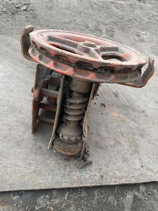 Тали , крюки . Продам