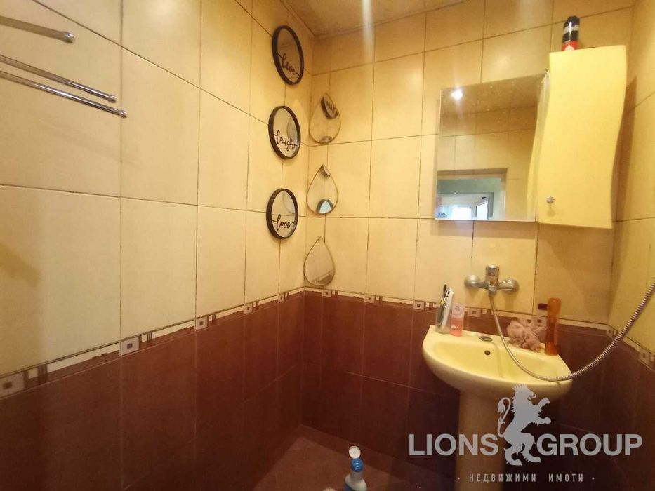 Продава се Тристаен апартамент в Варна, Кайсиева градина - 74 кв.м за 1744 €/кв.м - Снимка #11