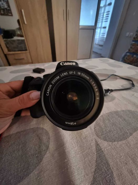 Фотоапарат Cannon EOS 1200D DSLR