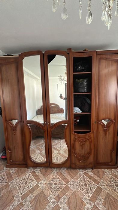 Продам спальный гарнитур б/у