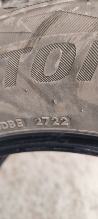 Продам шины Bridgestone Blizzak DM-V2 235/65/17