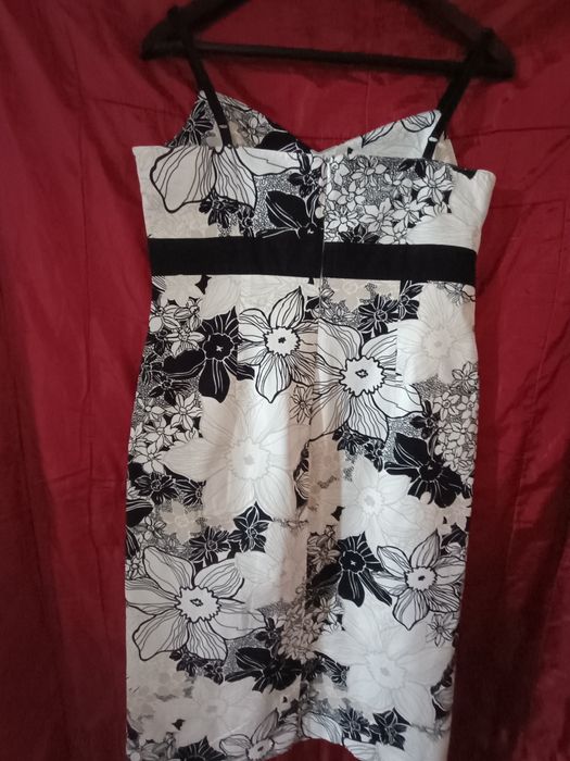 Дамска ,рокли официални и ежедневни,и дам.блейзър !