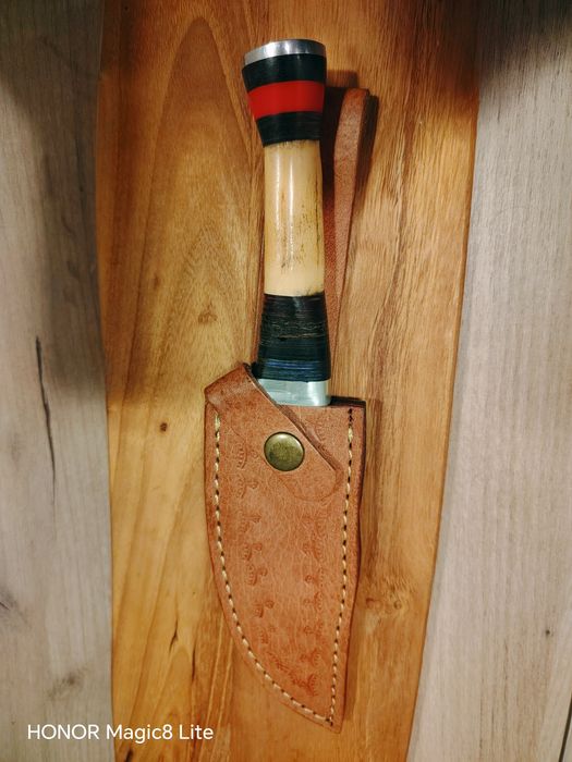 Нож от дамаска стомана