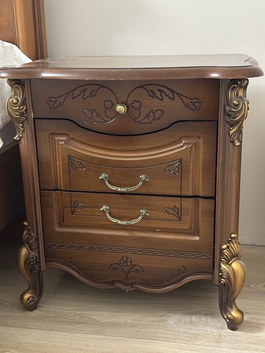 Спальный гарнитур