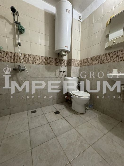 Дава се под наем Тристаен апартамент в Варна, Колхозен пазар - 70 кв.м за 459 € - Снимка #10