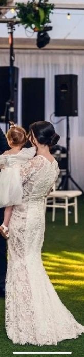 Rochița este făcută pe comandă la atelier Mirandi din Piatra Neamț (este un model mai vechi)