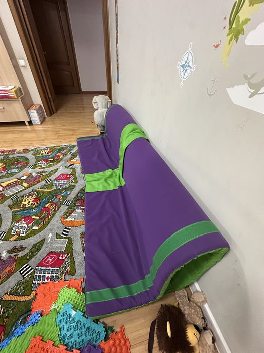 Продам бассейн с шариками