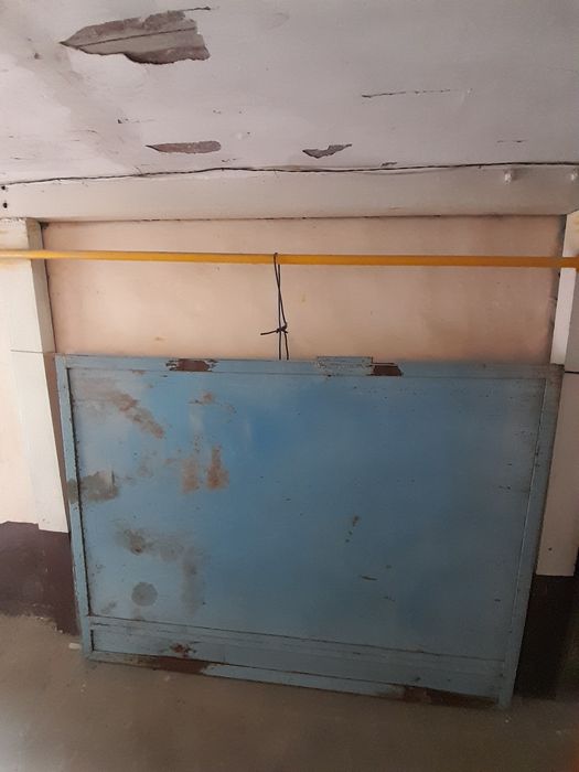 Эшик дарваза сотилади