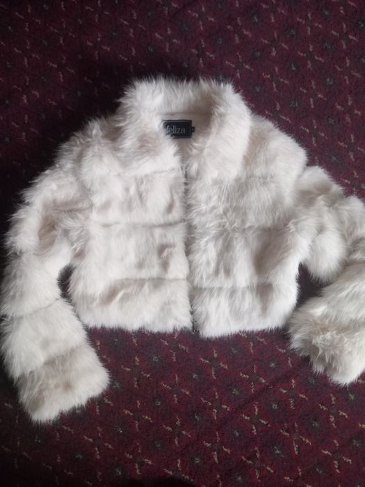 Oq shuba holati yangi 1 marta kiyilgan 250 min yana keliwamiz Xitoyiki