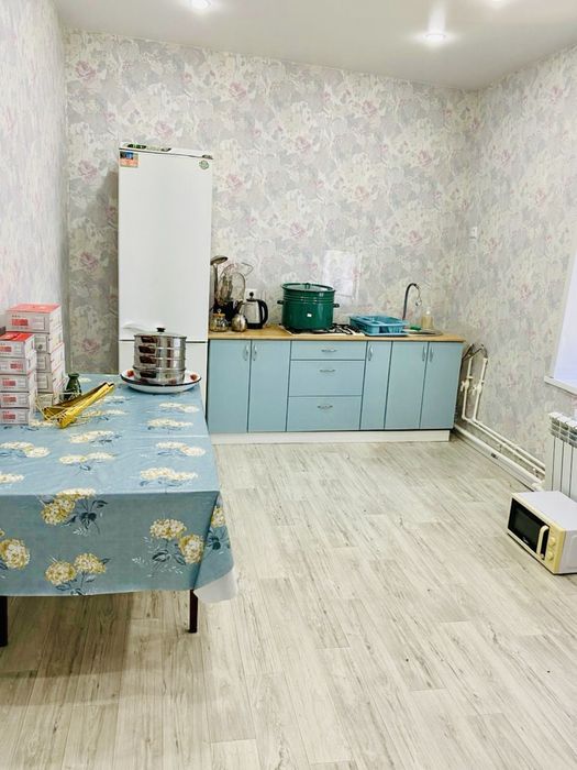 Сдам посуточно коттедж