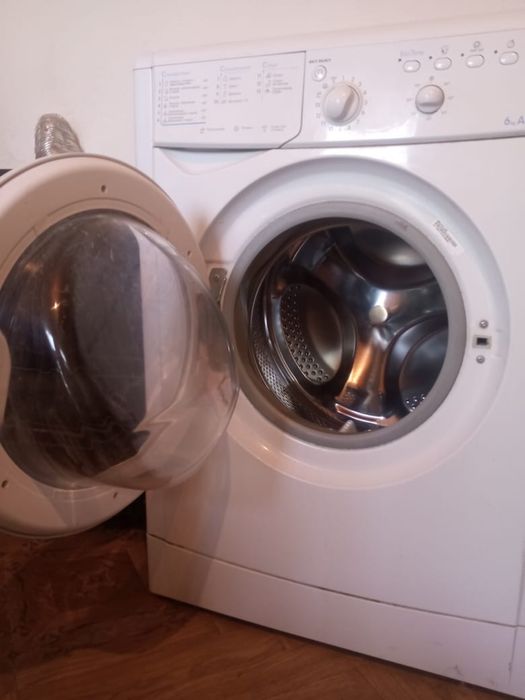 Стиральная машина indesit