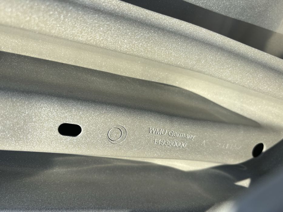 Врата Tesla Model Y