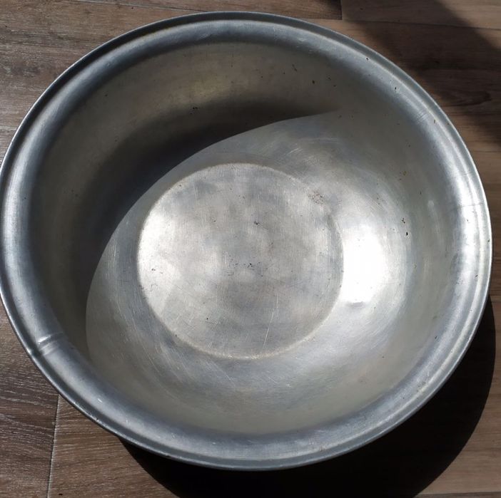 Алюминиевый тазик