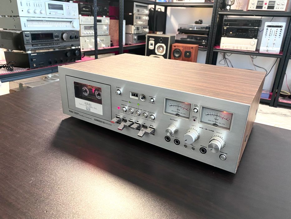 Vintage Топ триглав дек Akai