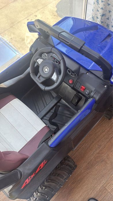 Продам машинки  практически новые