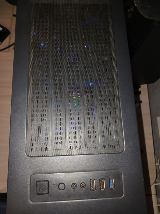 Корпус GameMax c Corsair Cx600