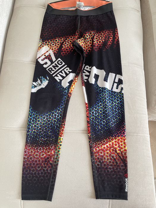 Спортивная женская одежда