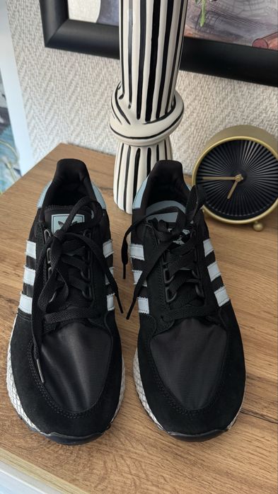 Дамски маратонки Adidas номер 39