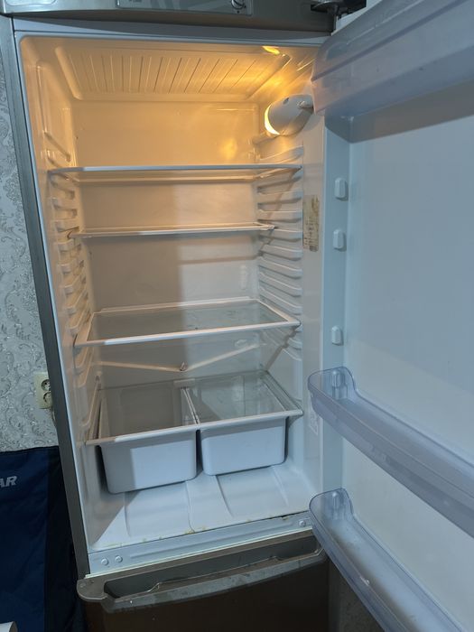 Indesit холодильник бу