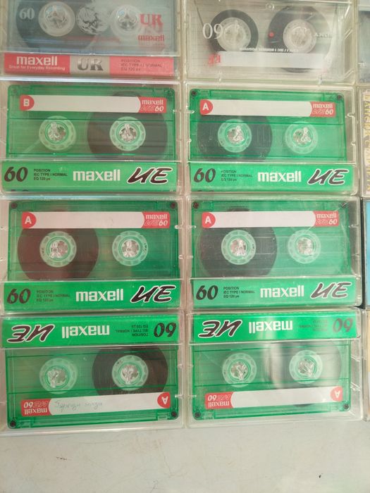 Чисто нови аудиокасети MAXELL UE 60
 MAXELL UE 60