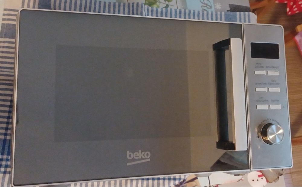 Cuptor cu microunde Beko
