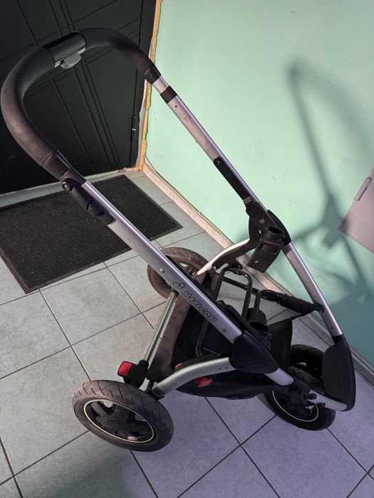 Продается отличная детская коляска