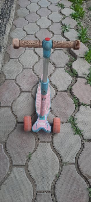 Продам самокат б/у