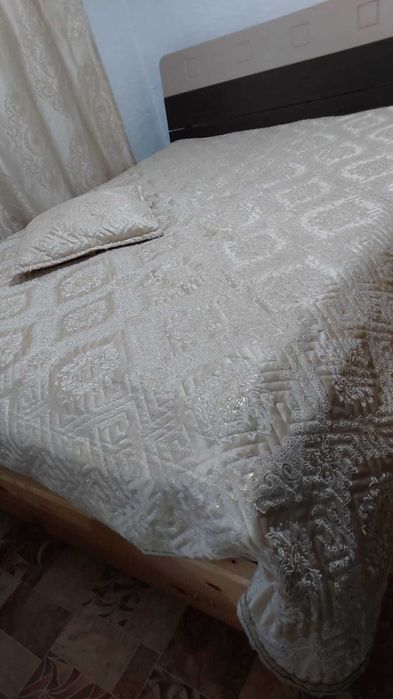 Продам 2-хспальную кровать недорого