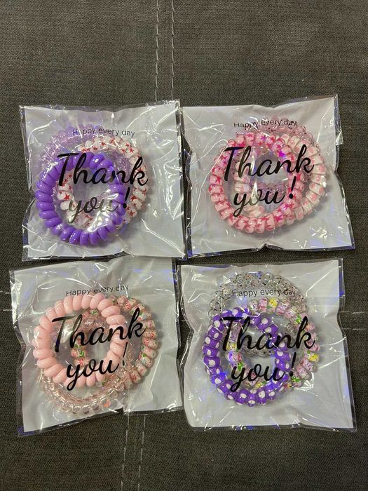 Гривни и други аксесоари