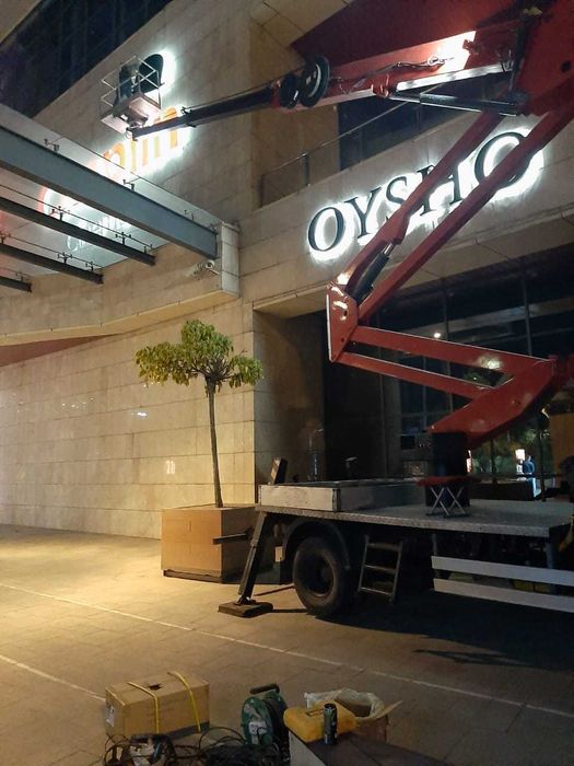 Услуги  Автовышки стрела 24 м