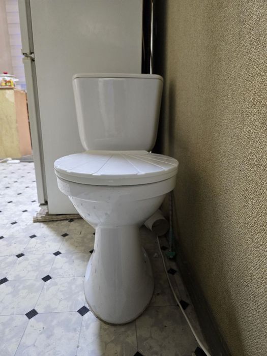 Продается унитаз