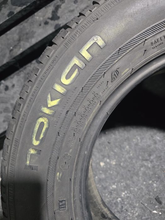 Anvelope 215/65 R16 NOKIAN de iarna