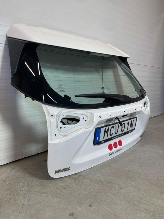 Toyota Yaris Cross заден капак