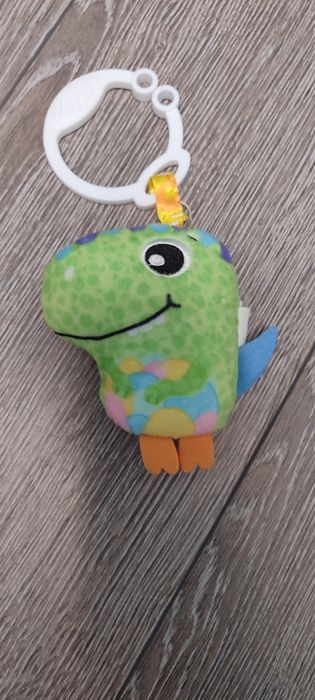 Лот шумкащи играчки