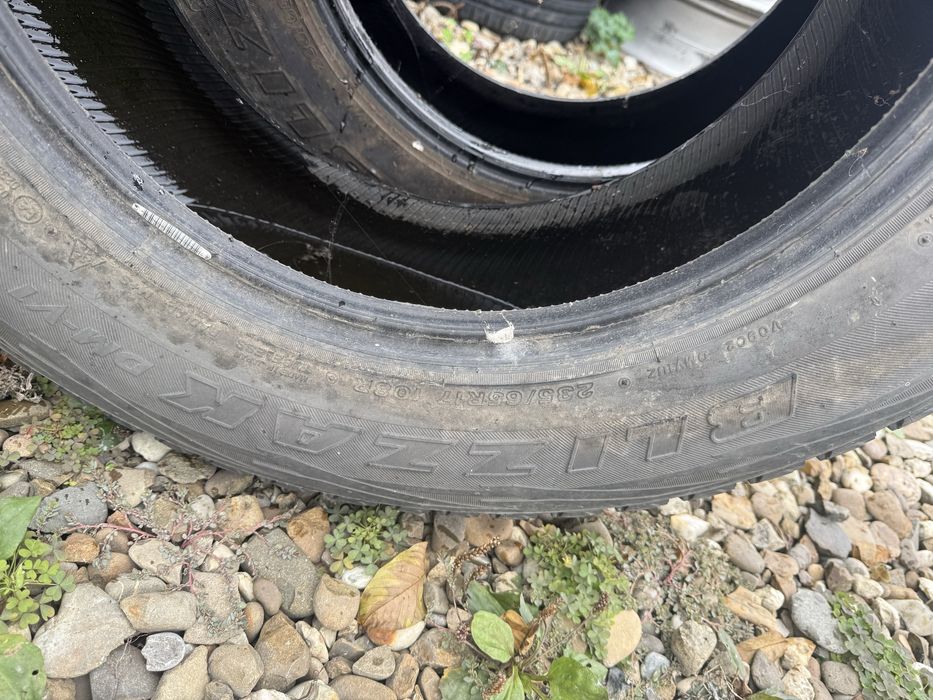 Anvelope iarna noi 235/65/17 bridgestone blizzak