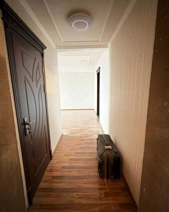 Квартира продаётся Чиланзар Актепа 2/4/4 балкон 2*6 кирпич