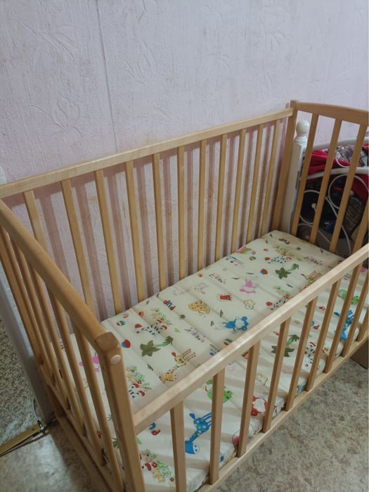 Детская кроватка