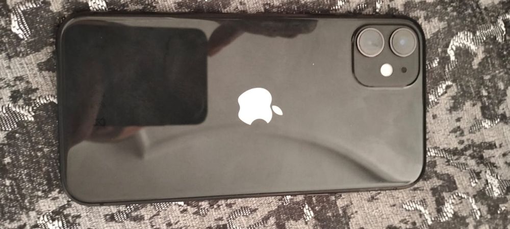 Iphone 11, память 64gb