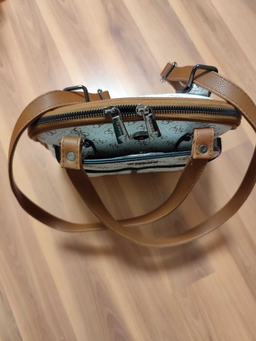 Нова дамска раница - чанта