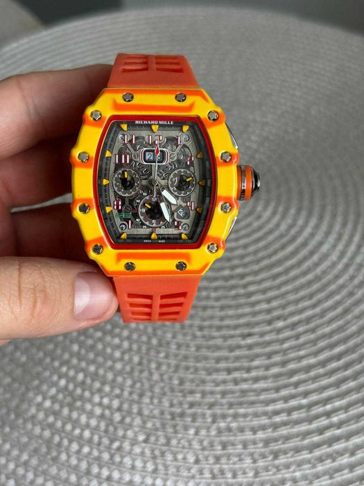 Vand ceas de barbati cu baterii