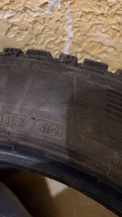 Зимние Michelin 235/55 R19