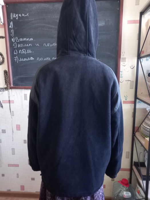 Продам мужскую ветровку
