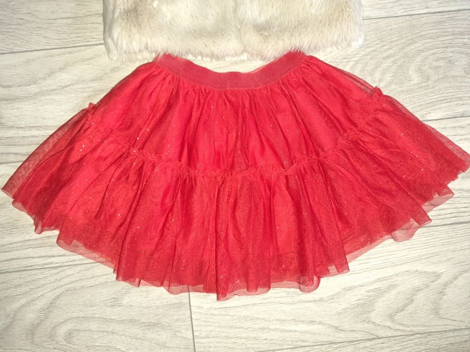 Vesta blăniță +fusta