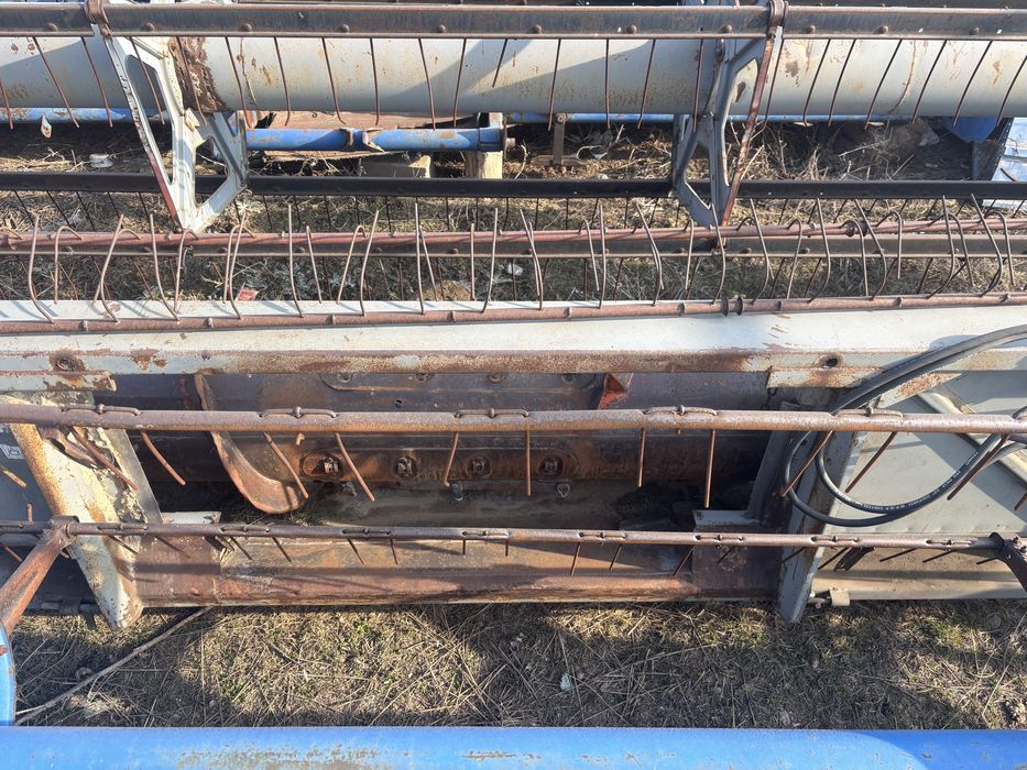 Жатка на комбаин вектор