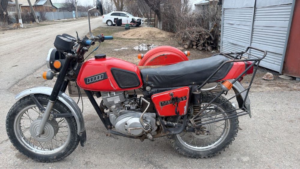 Продается мотоцикл Иж планета 5