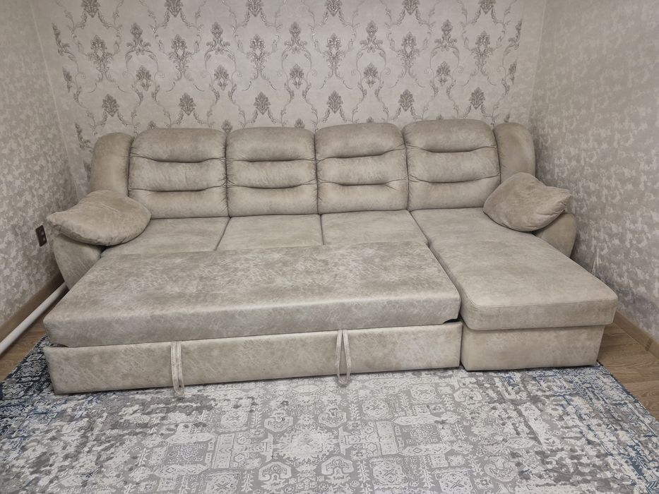 Срочно продаю мягкий уголок